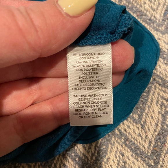 LOFT Teal Sleeveless V-Neck Blouse with Trim – Size Small - Picture 10 of 10